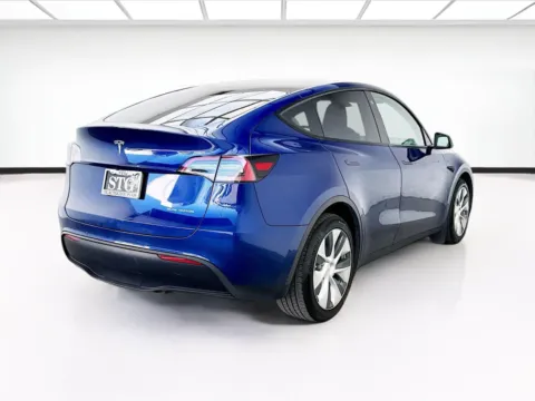 More photos of 2022 Tesla Model Y Long Range at STG Bellflower, CA