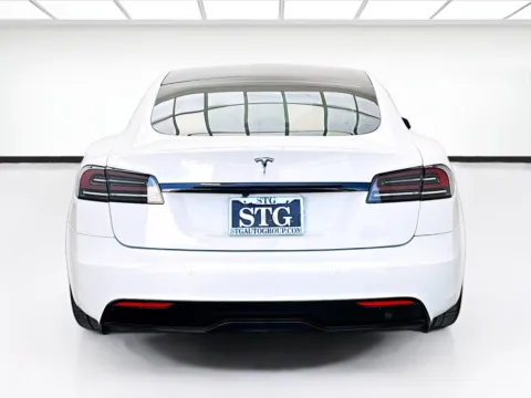 More photos of 2022 Tesla Model S at STG Bellflower, CA