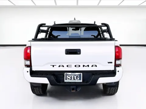 More photos of 2019 Toyota Tacoma TRD Sport TECHNOLOGY PACKAGE & YAKIMA RACK V6 at STG Bellflower, CA