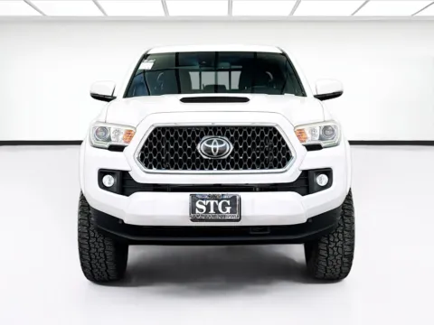 Photos of 2019 Toyota Tacoma TRD Sport TECHNOLOGY PACKAGE & YAKIMA RACK V6 for sale in Bellflower, CA at STG Bellflower