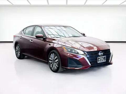 Another view of 2024 Nissan Altima 2.5 SV for sale in Bellflower, CA at STG Bellflower