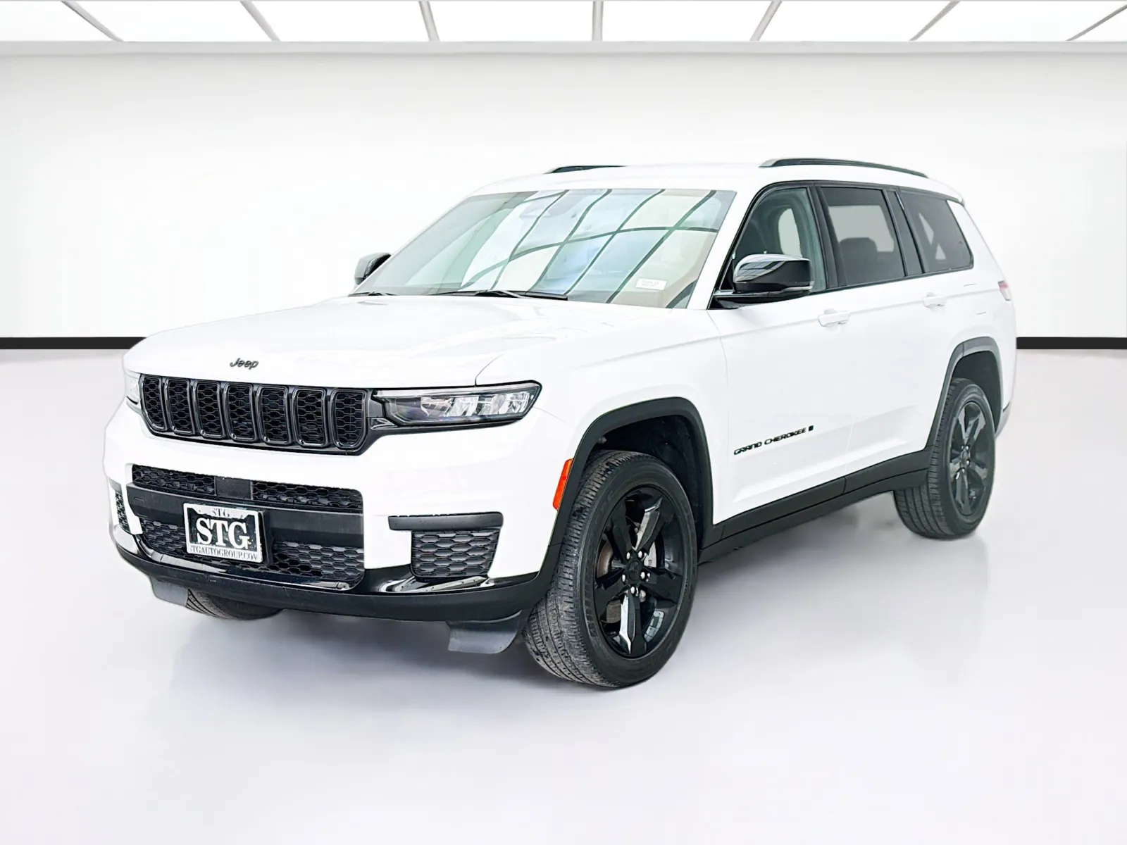 White 2023 Jeep Grand Cherokee L Altitude for sale in Bellflower, CA