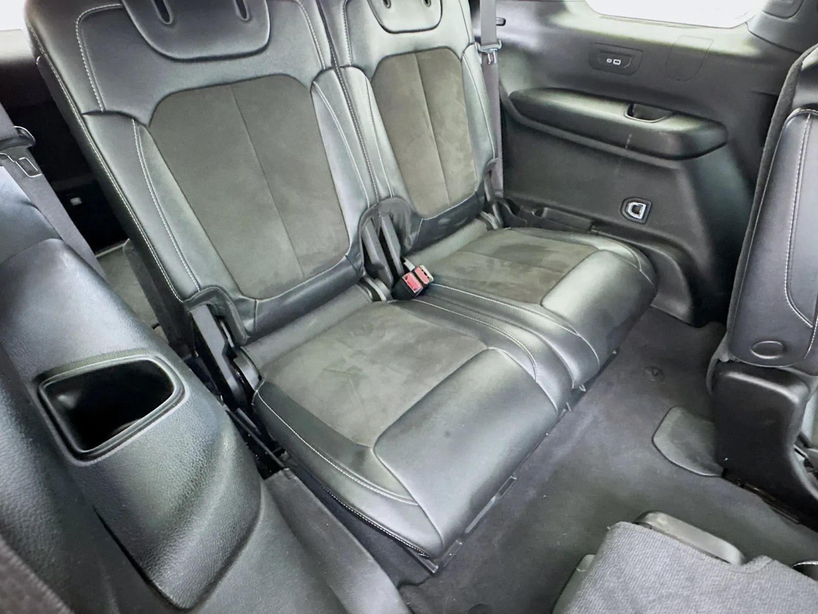 Jeep Grand Cherokee L photo 19