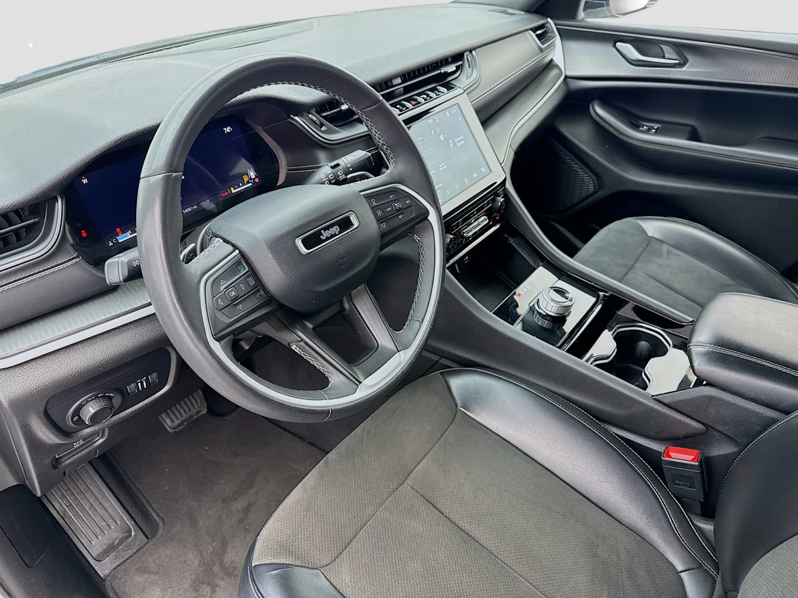 Jeep Grand Cherokee L photo 7