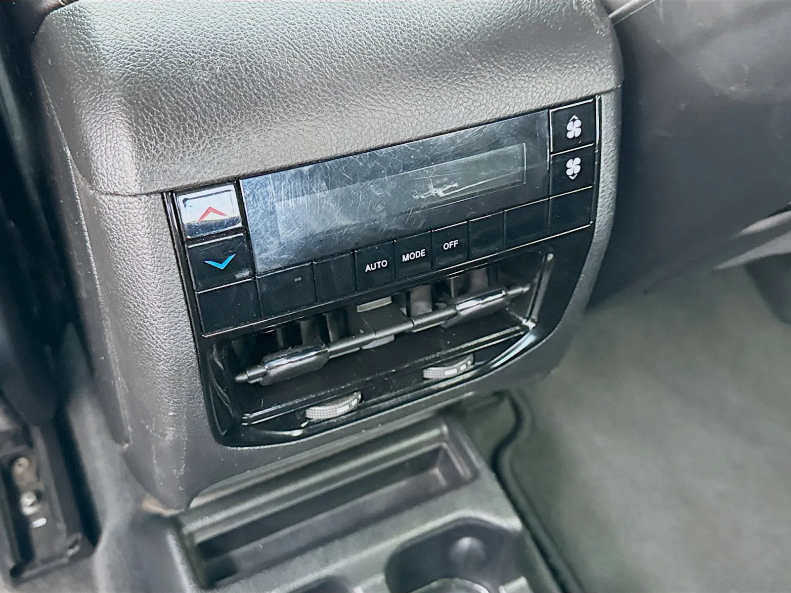 Jeep Grand Cherokee L photo 17