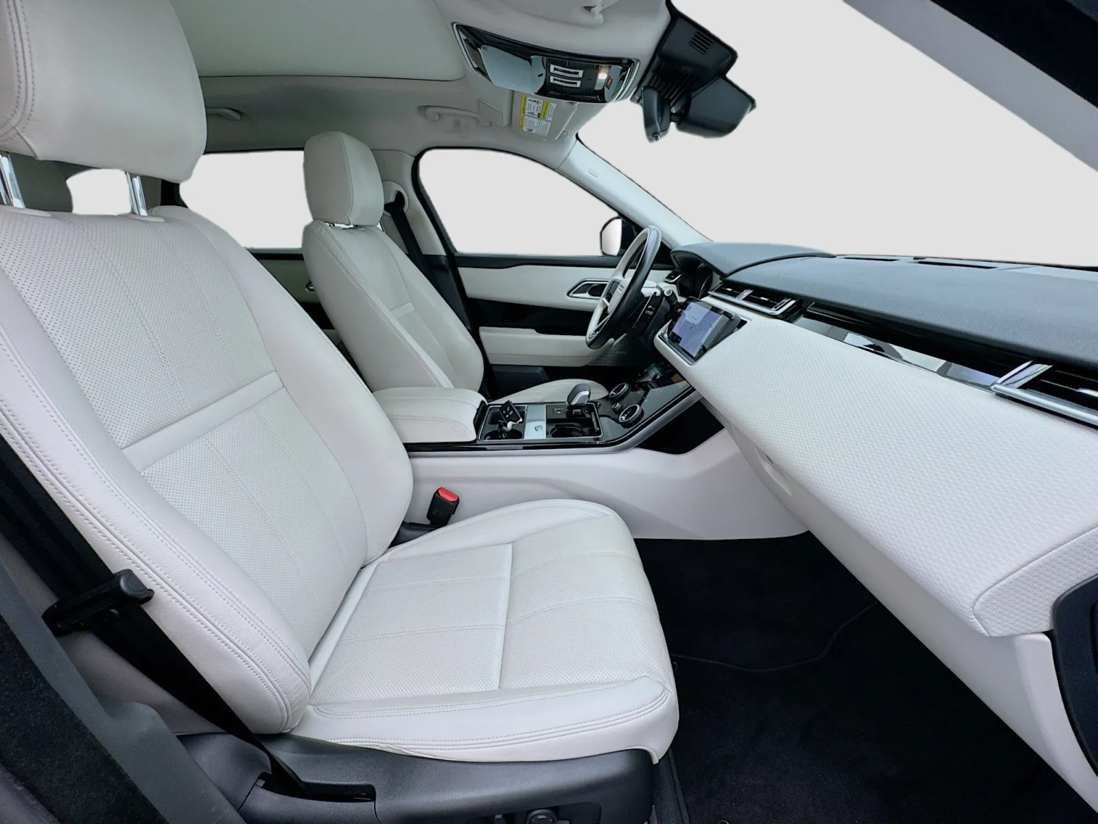 Land Rover Range Rover Velar photo 20