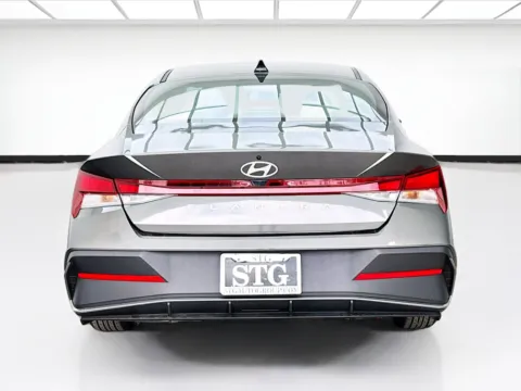 More photos of 2025 Hyundai Elantra SE at STG Bellflower, CA