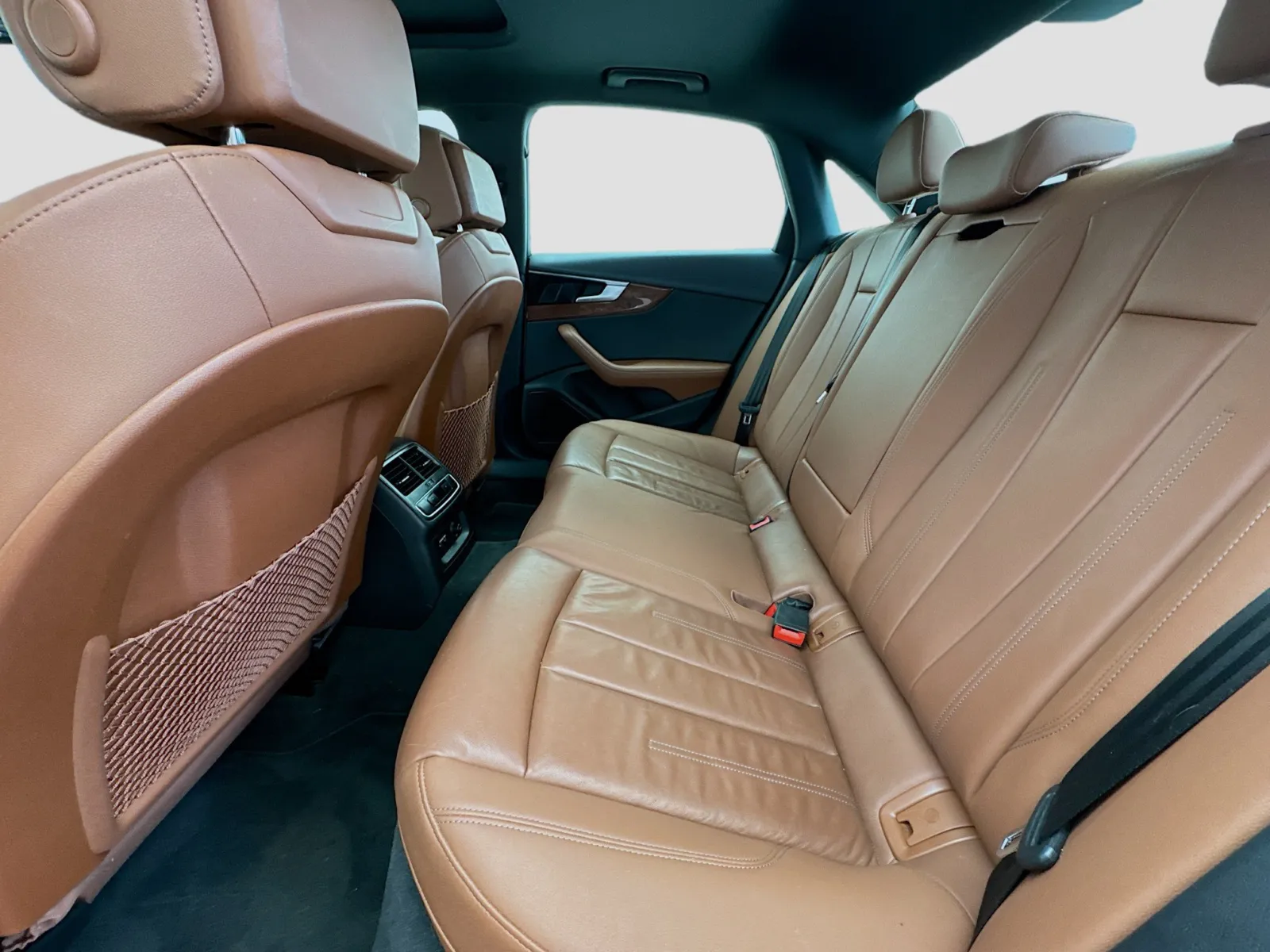 Audi A4 photo 16