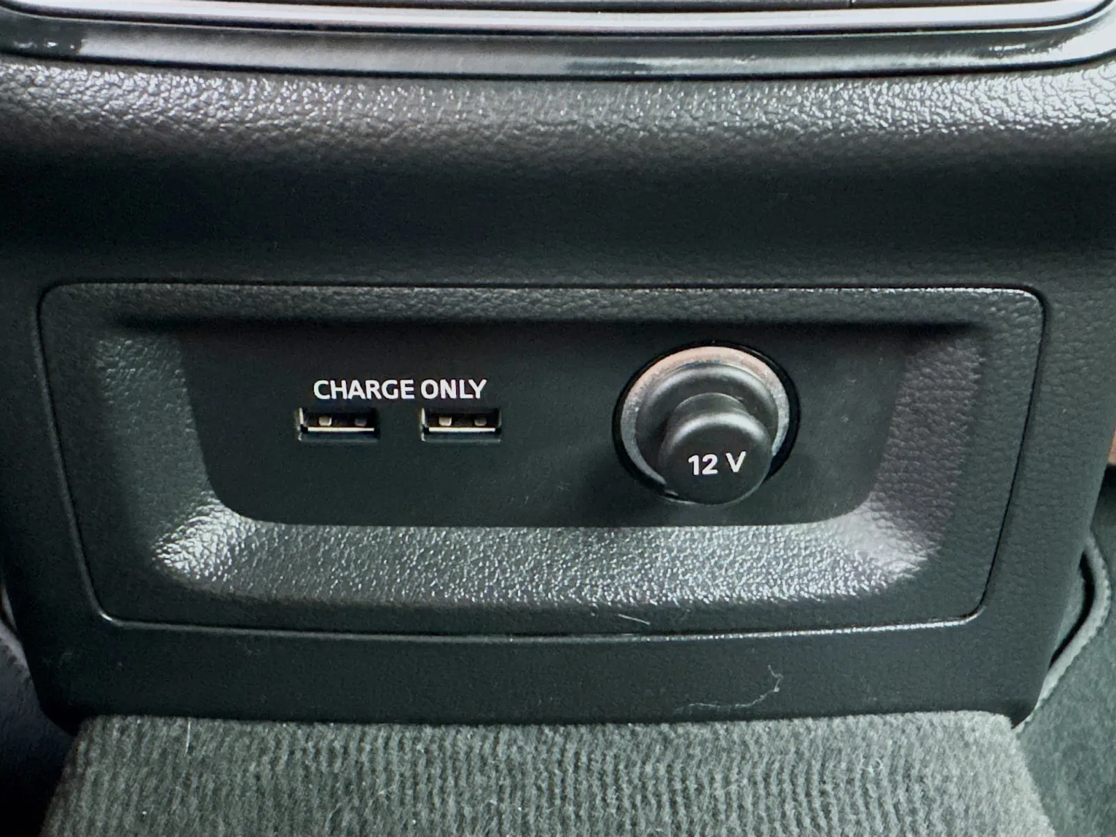 Audi A4 photo 17