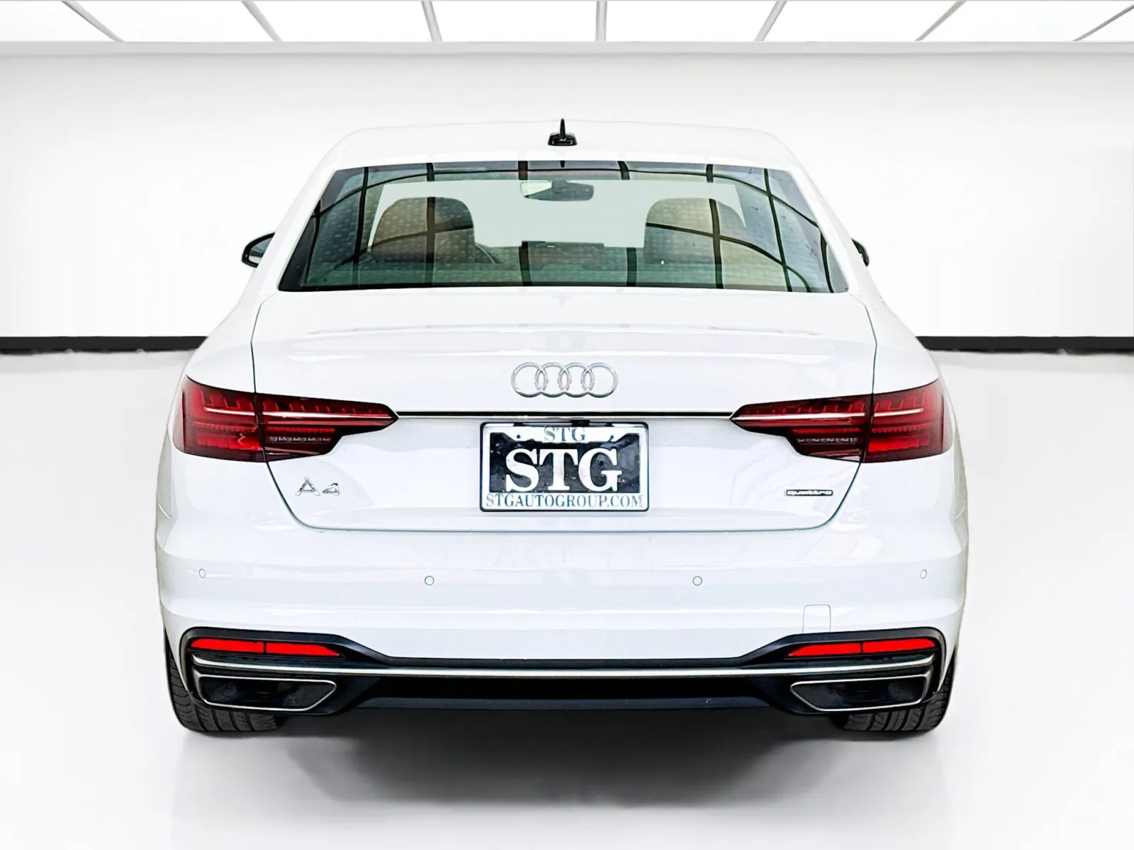 Audi A4 photo 5
