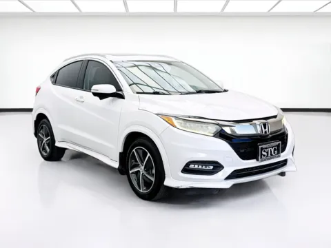 Another view of 2019 Honda HR-V Touring for sale in Bellflower, CA at STG Bellflower