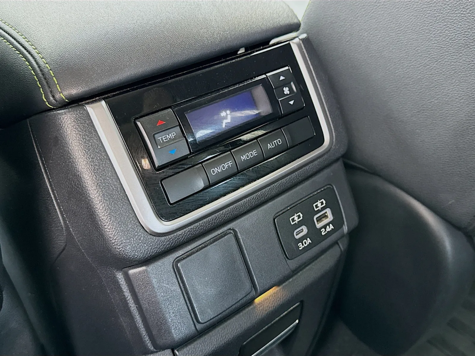 Subaru Ascent photo 16