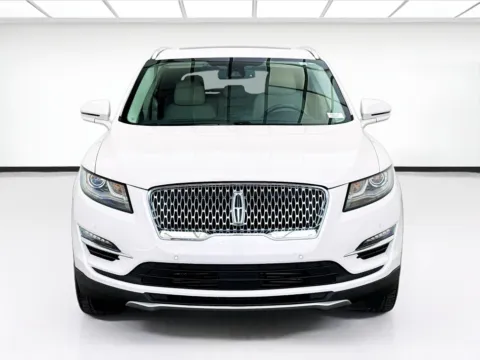 Photos of 2019 Lincoln MKC Reserve for sale in Bellflower, CA at STG Bellflower