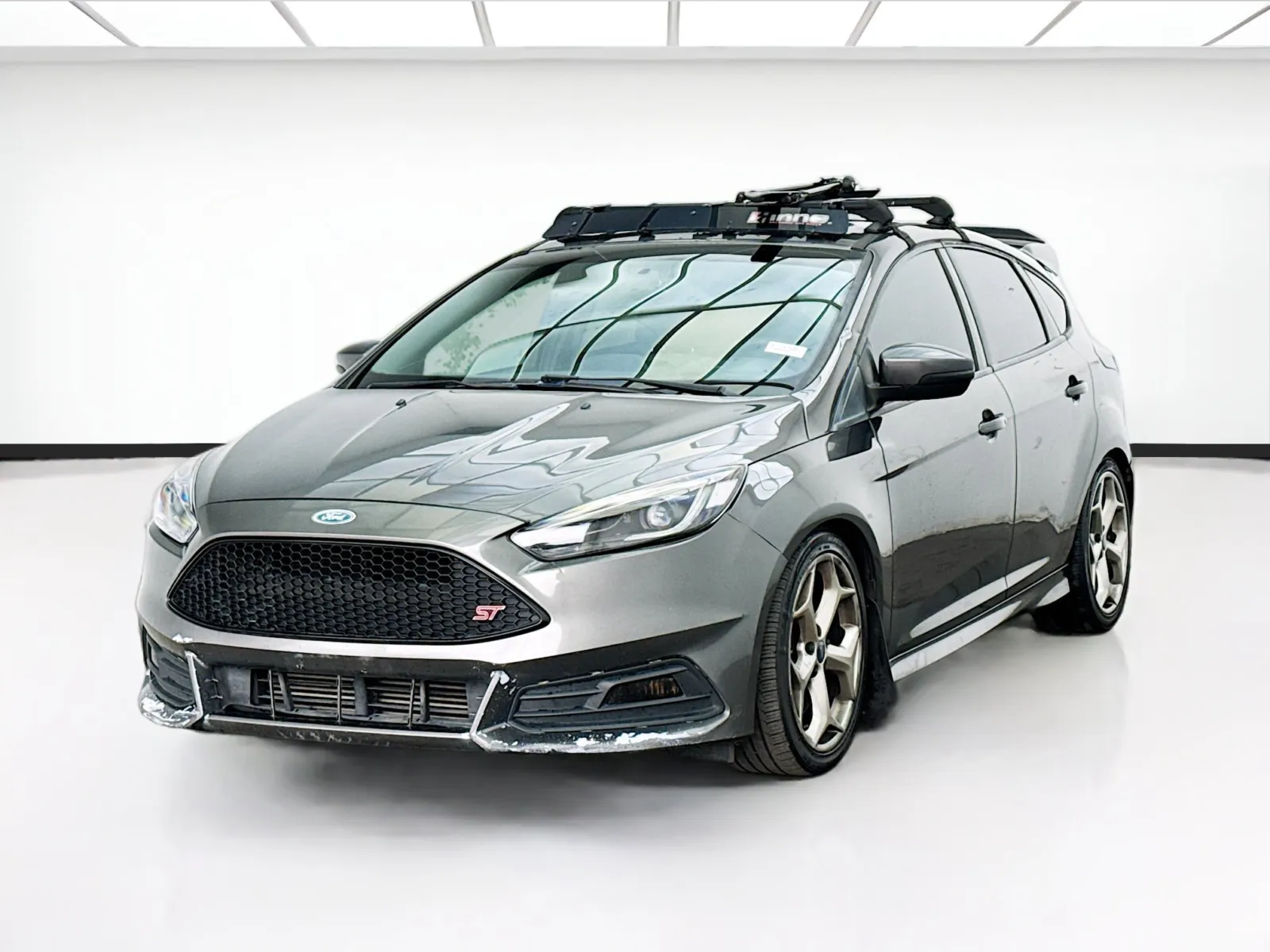 Gray 2016 Ford Focus ST for sale in Bellflower, CA