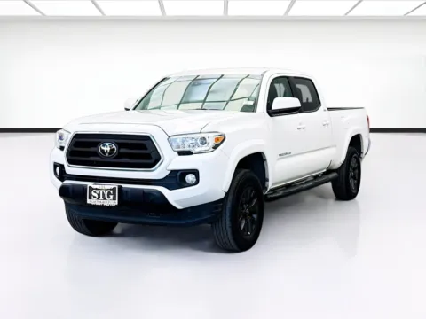 White 2021 Toyota Tacoma SR5 V6 for sale in Bellflower, CA