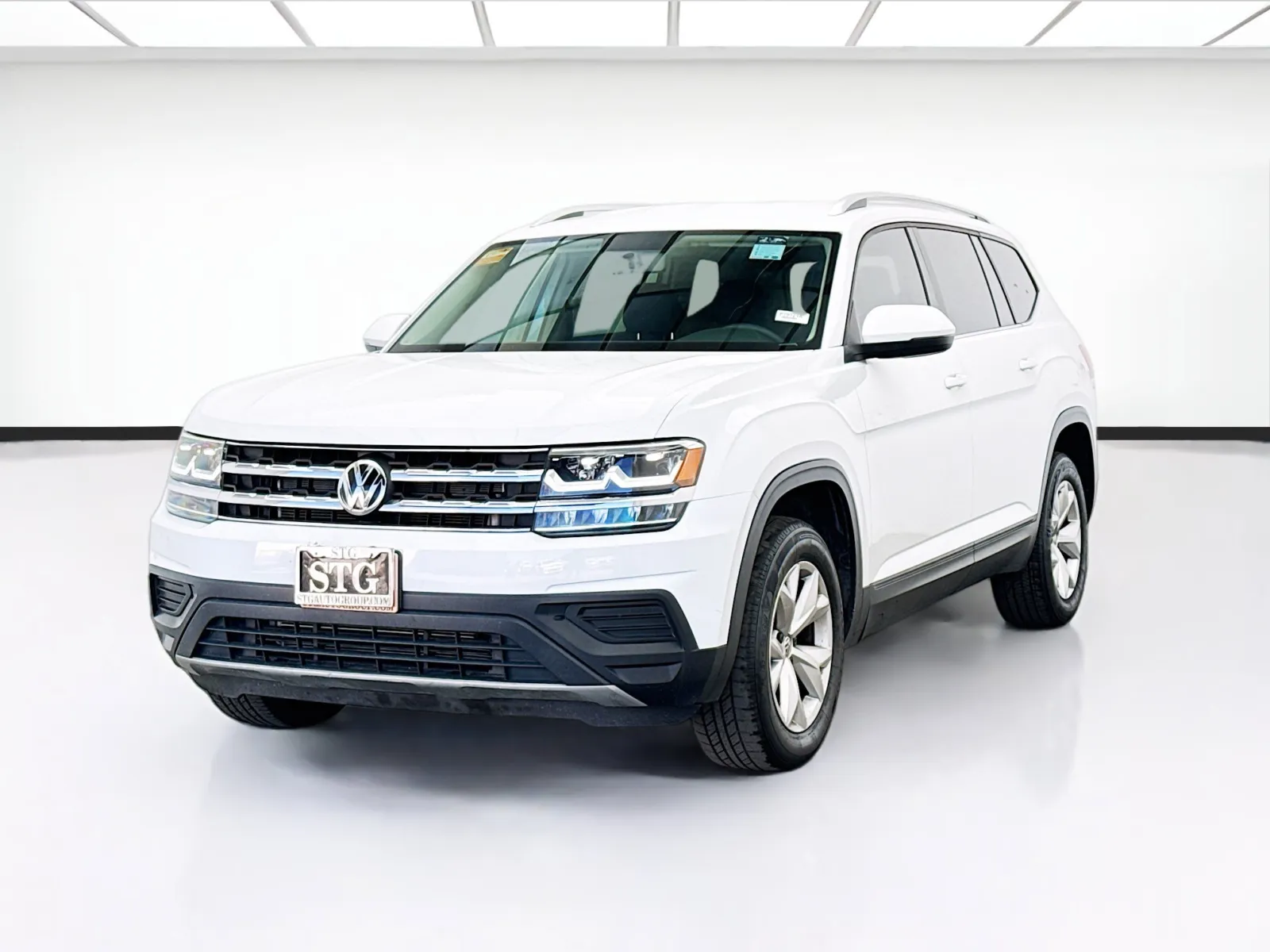White 2018 Volkswagen Atlas S for sale in Bellflower, CA