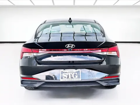 More photos of 2022 Hyundai Elantra SEL at STG Bellflower, CA