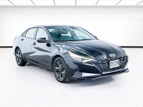 Another view of 2022 Hyundai Elantra SEL for sale in Bellflower, CA at STG Bellflower