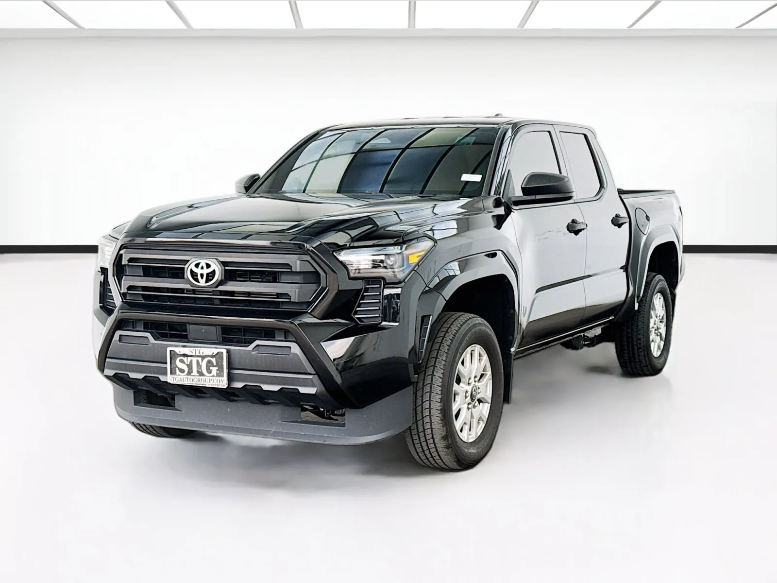 Black 2024 Toyota Tacoma SR for sale in Bellflower, CA