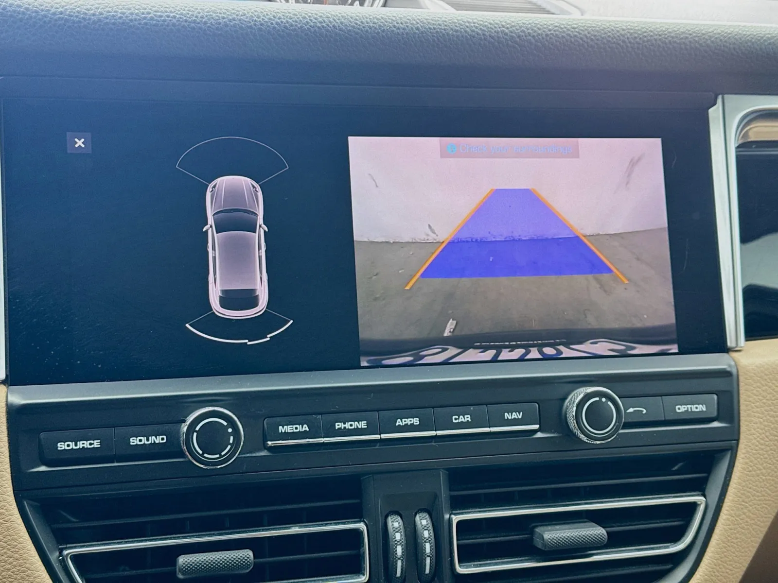 Porsche Macan photo 10