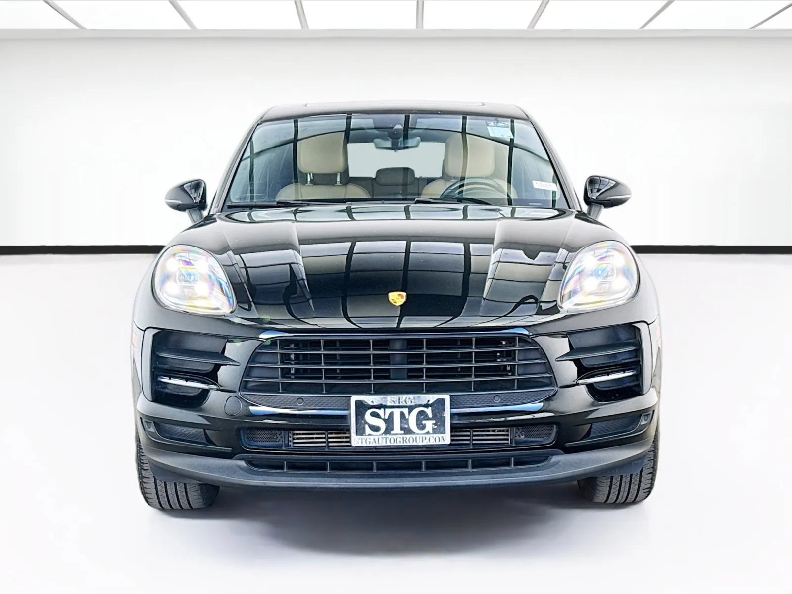 Porsche Macan photo 2