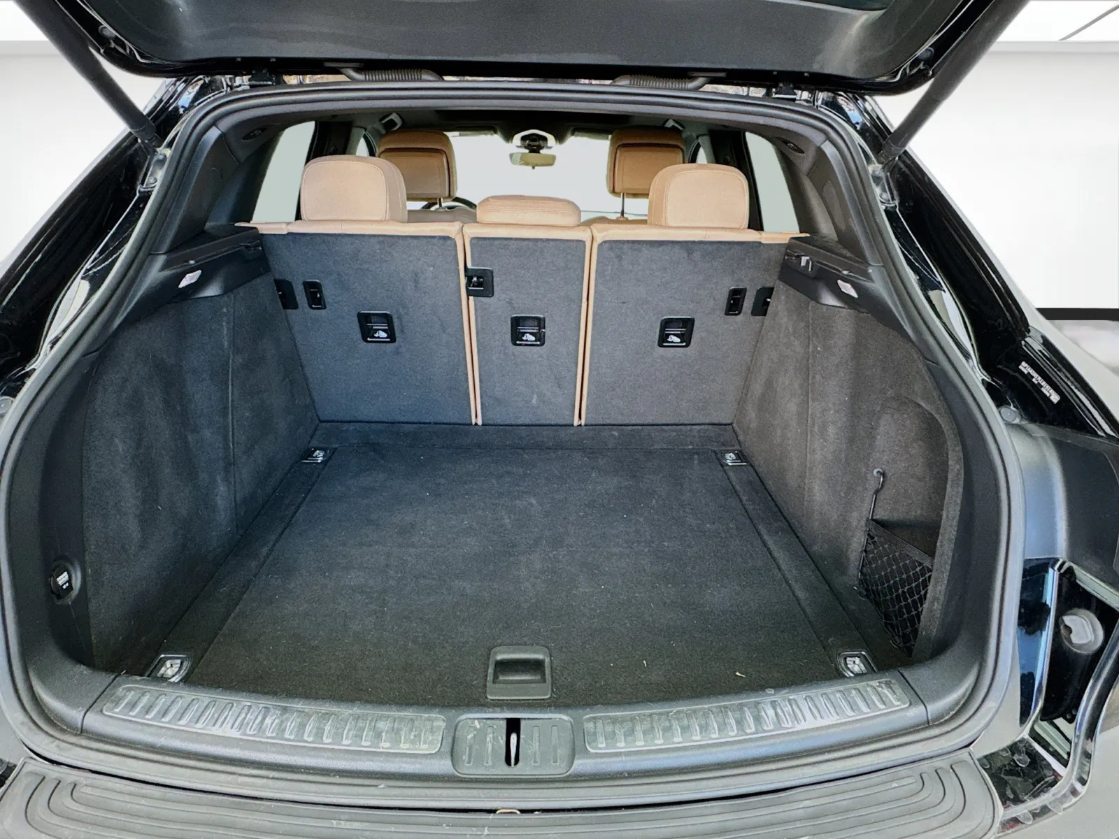 Porsche Macan photo 18
