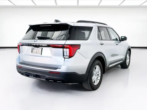 More photos of 2025 Ford Explorer Active at STG Bellflower, CA