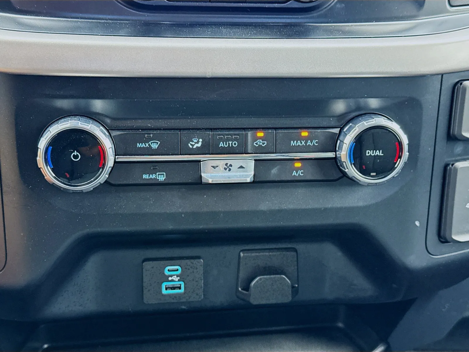 Ford F-150 photo 12