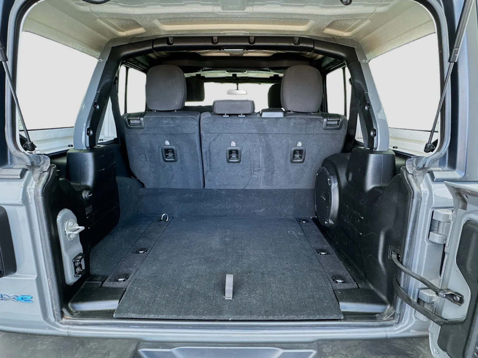Jeep Wrangler photo 17
