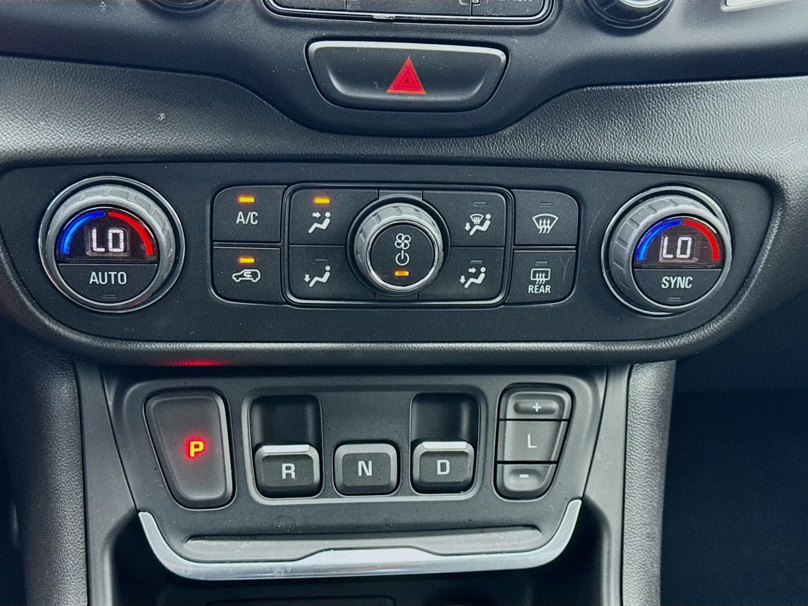GMC Terrain photo 12
