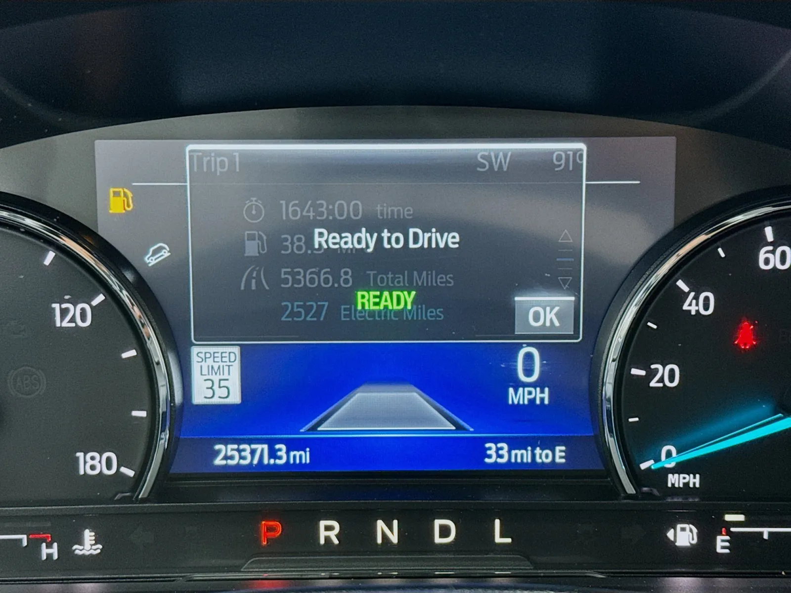 Ford Escape photo 8