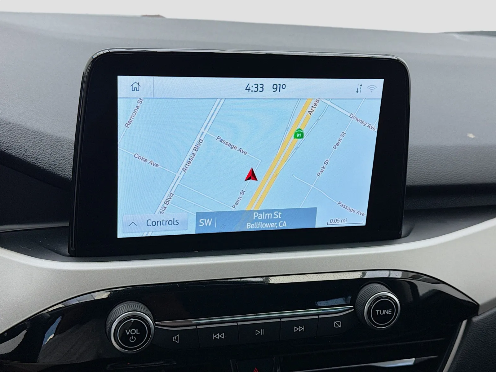 Ford Escape photo 9