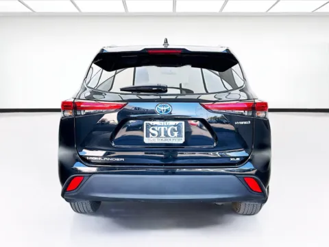 More photos of 2023 Toyota Highlander XLE at STG Bellflower, CA