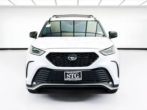 Photos of 2022 Toyota Highlander XSE for sale in Bellflower, CA at STG Bellflower