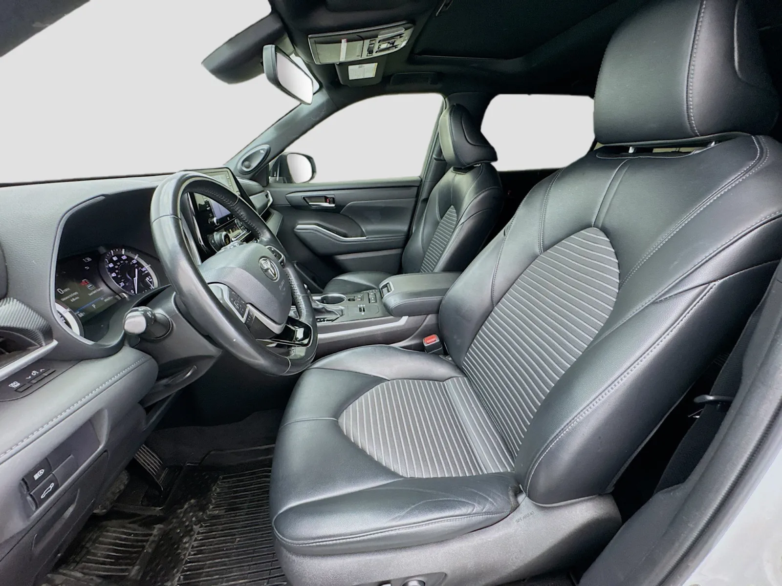 Toyota Highlander photo 13