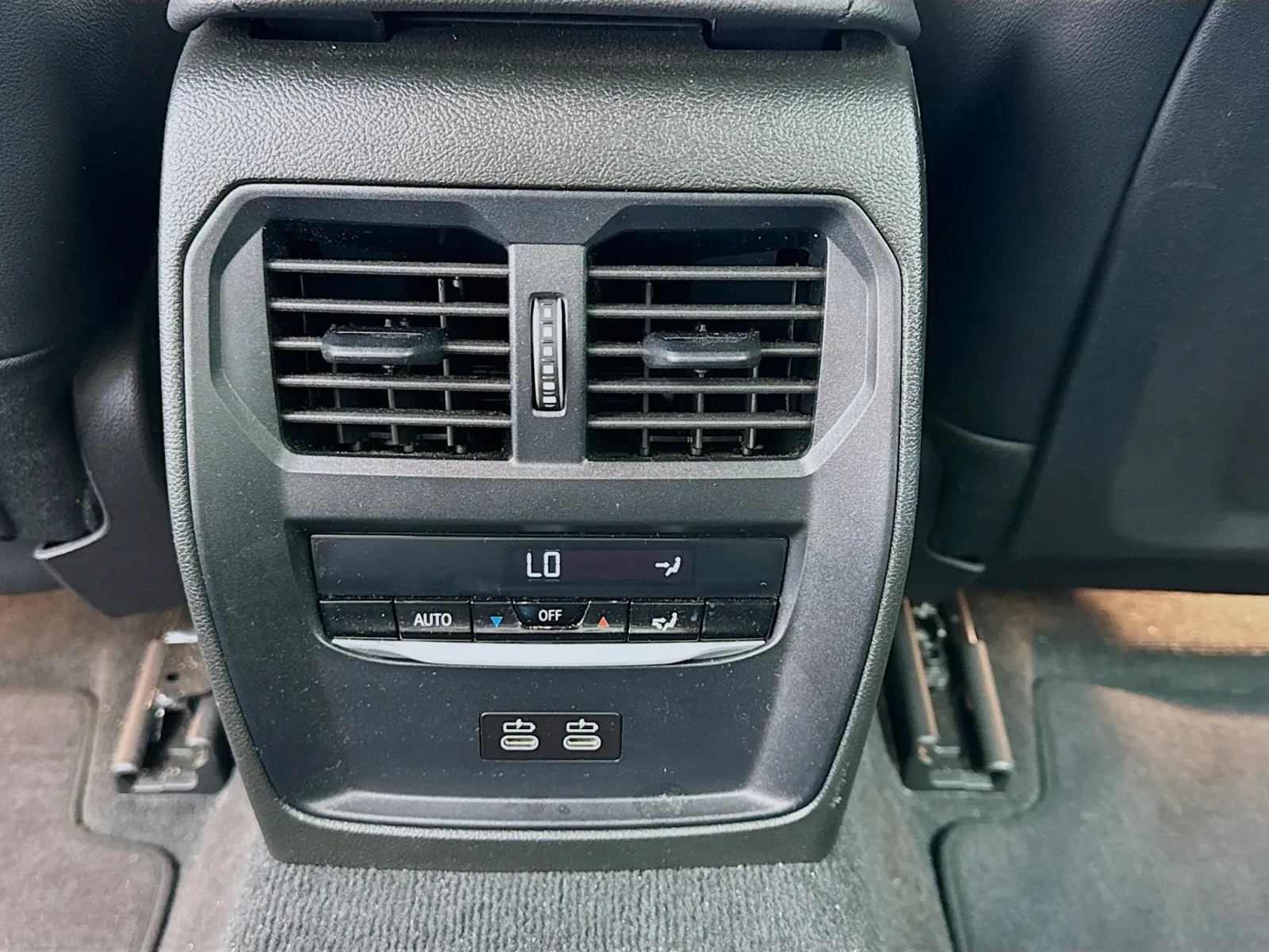BMW 3 Series photo 17