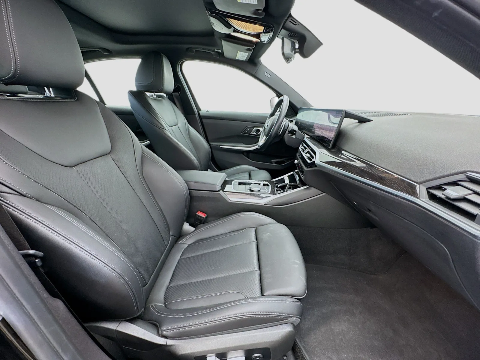 BMW 3 Series photo 20