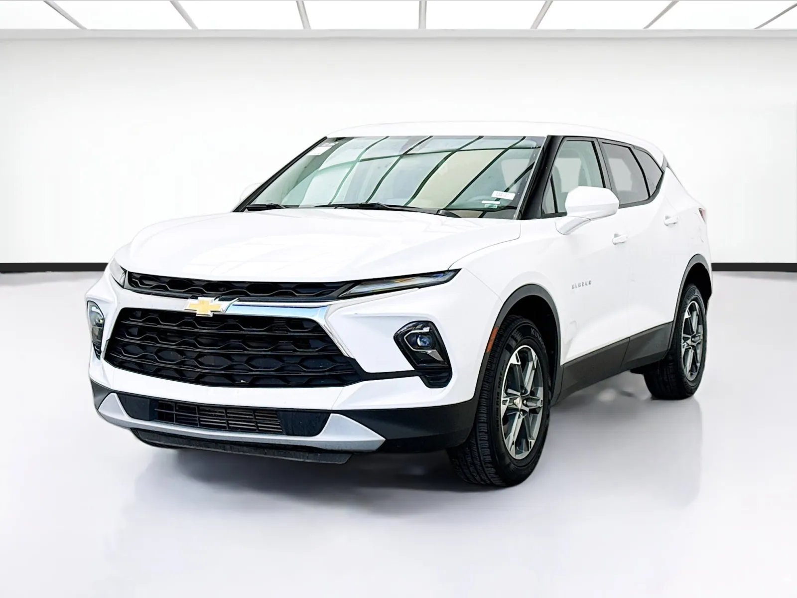 White 2025 Chevrolet Blazer LT for sale in Bellflower, CA