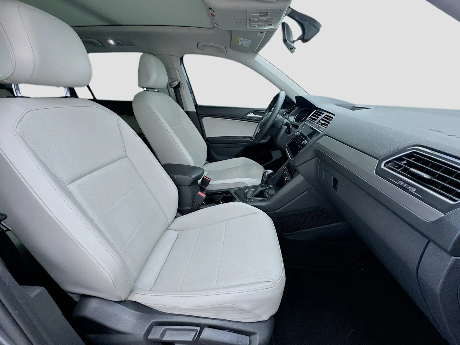 Volkswagen Tiguan photo 21