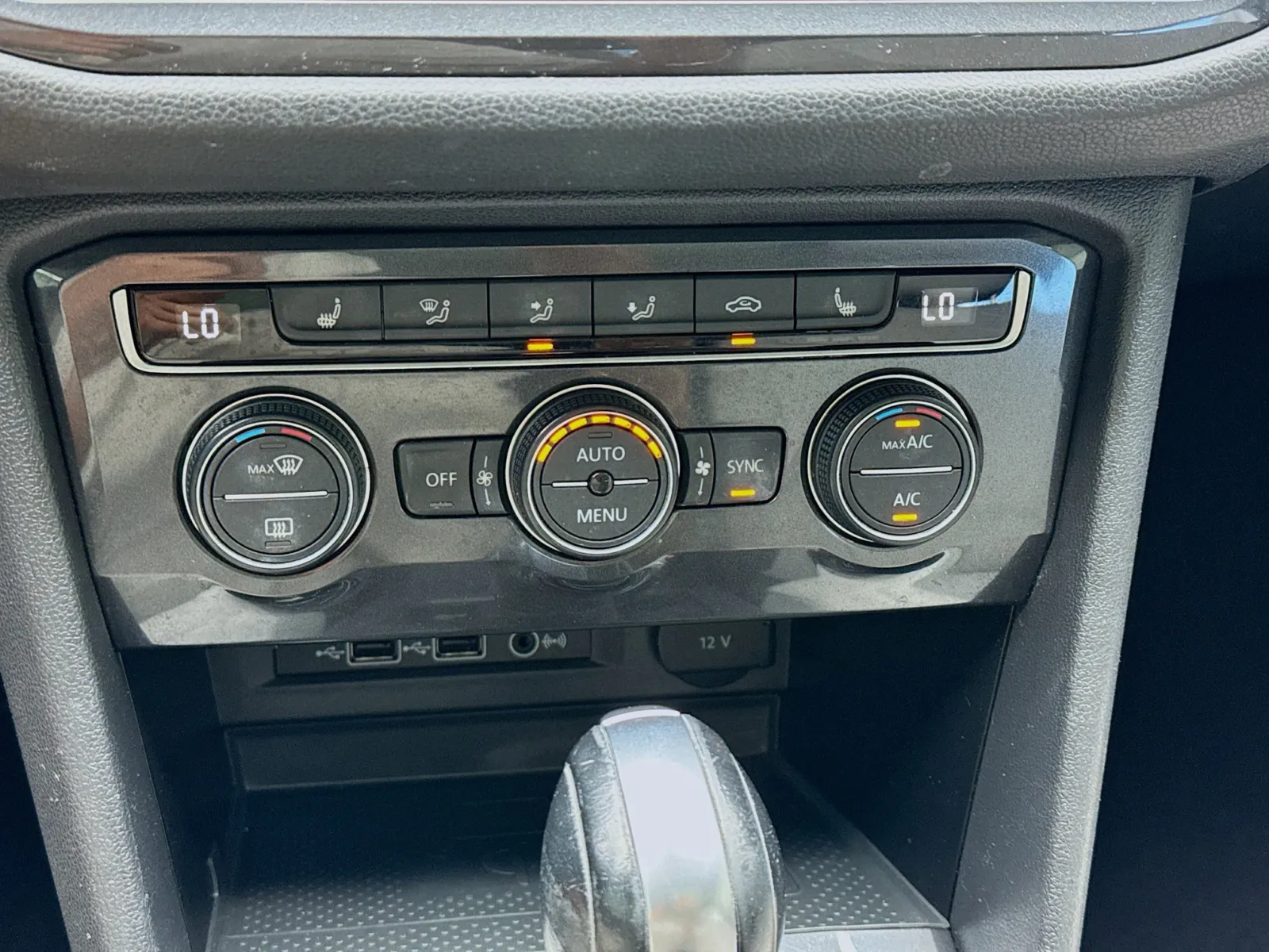Volkswagen Tiguan photo 12