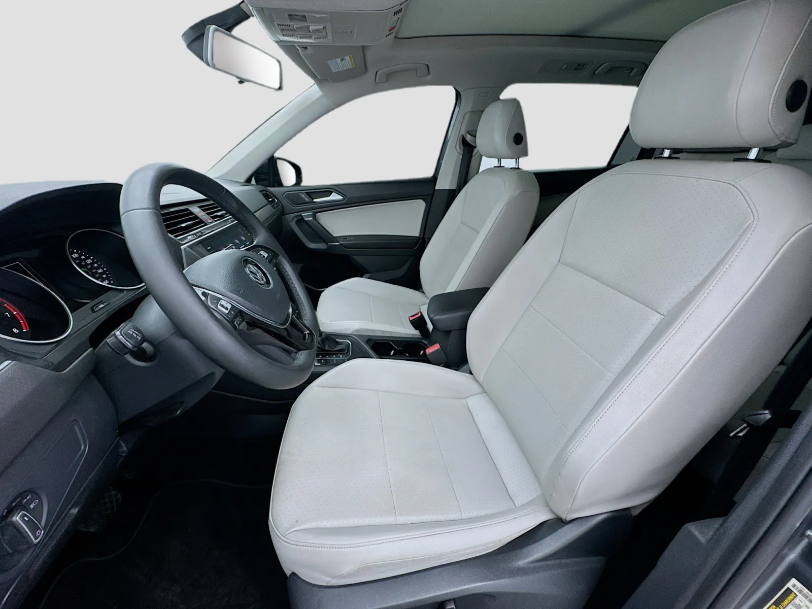 Volkswagen Tiguan photo 13