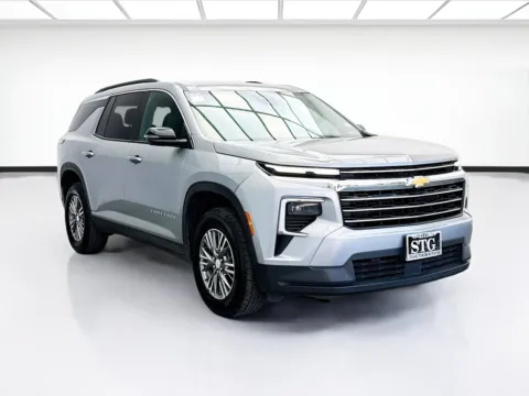 Another view of 2025 Chevrolet Traverse LT 1LT for sale in Bellflower, CA at STG Bellflower