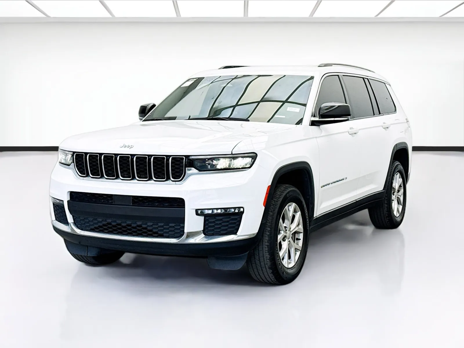 White 2023 Jeep Grand Cherokee L Limited for sale in Bellflower, CA