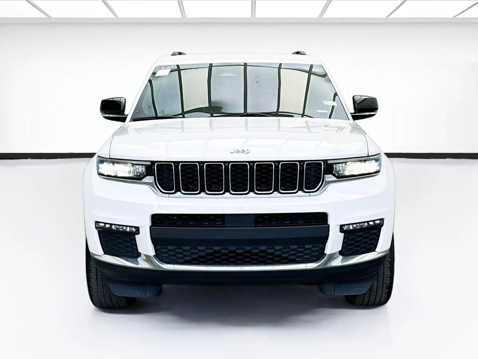 Jeep Grand Cherokee L photo 2