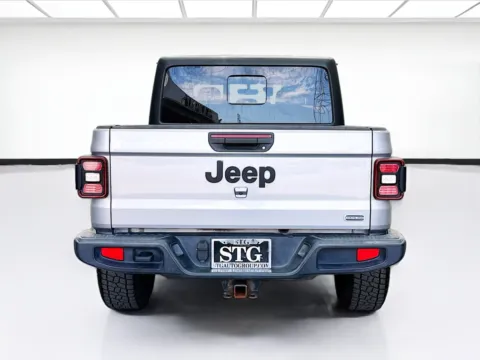 More photos of 2020 Jeep Gladiator Overland at STG Bellflower, CA