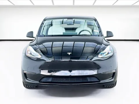 Photos of 2023 Tesla Model Y Performance for sale in Bellflower, CA at STG Bellflower
