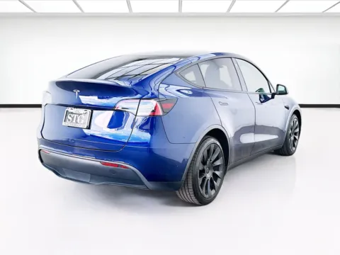 More photos of 2021 Tesla Model Y Long Range at STG Bellflower, CA