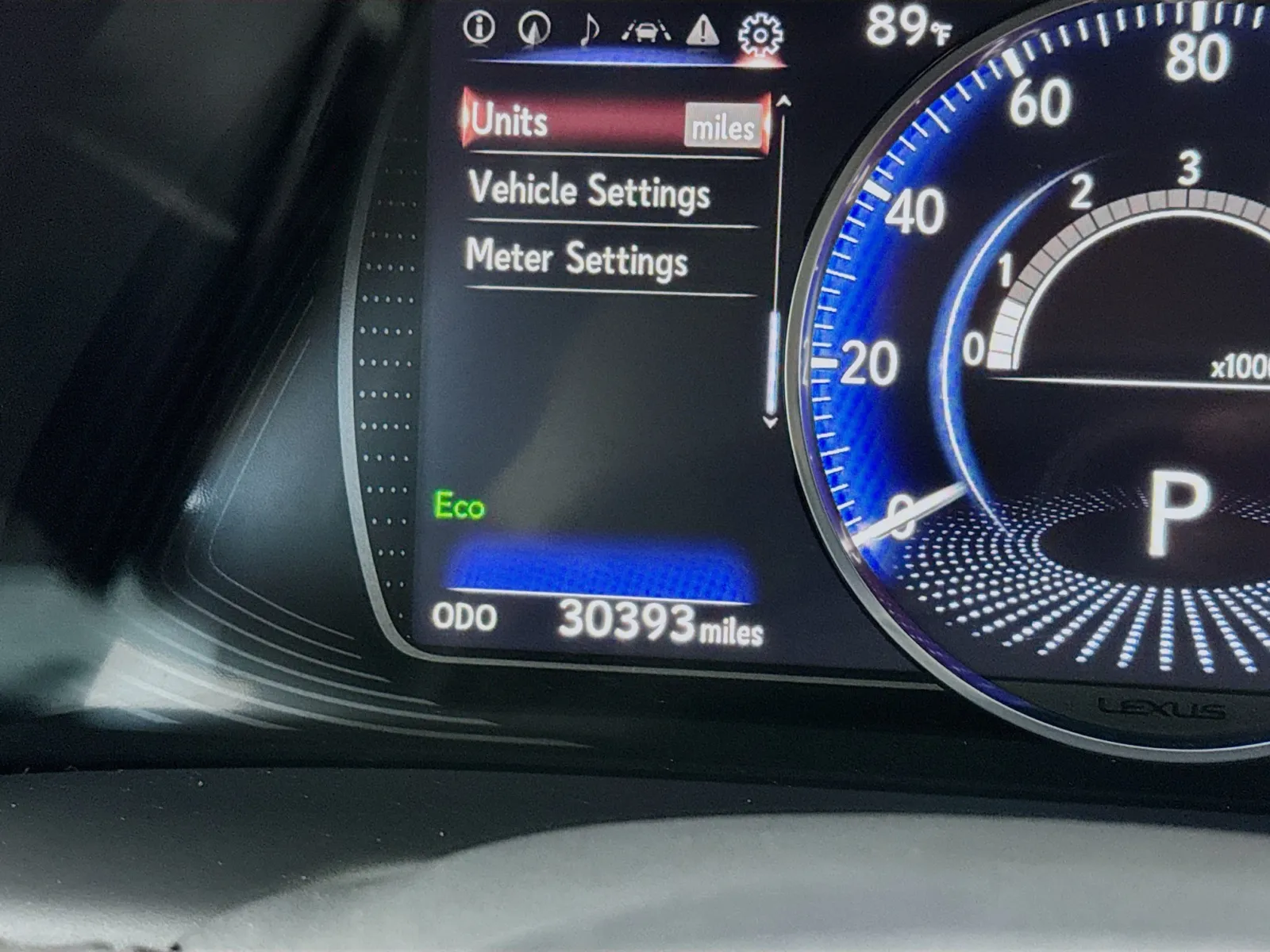 Lexus ES photo 8
