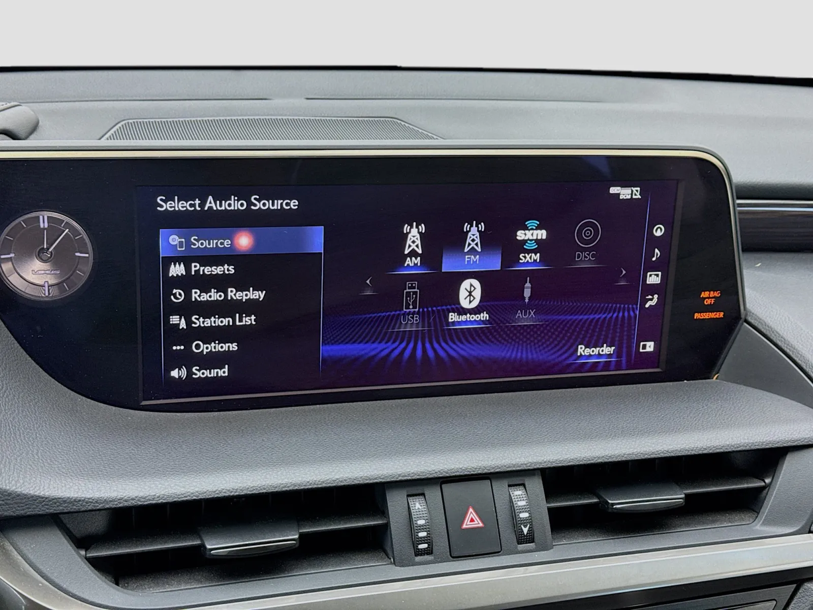 Lexus ES photo 11