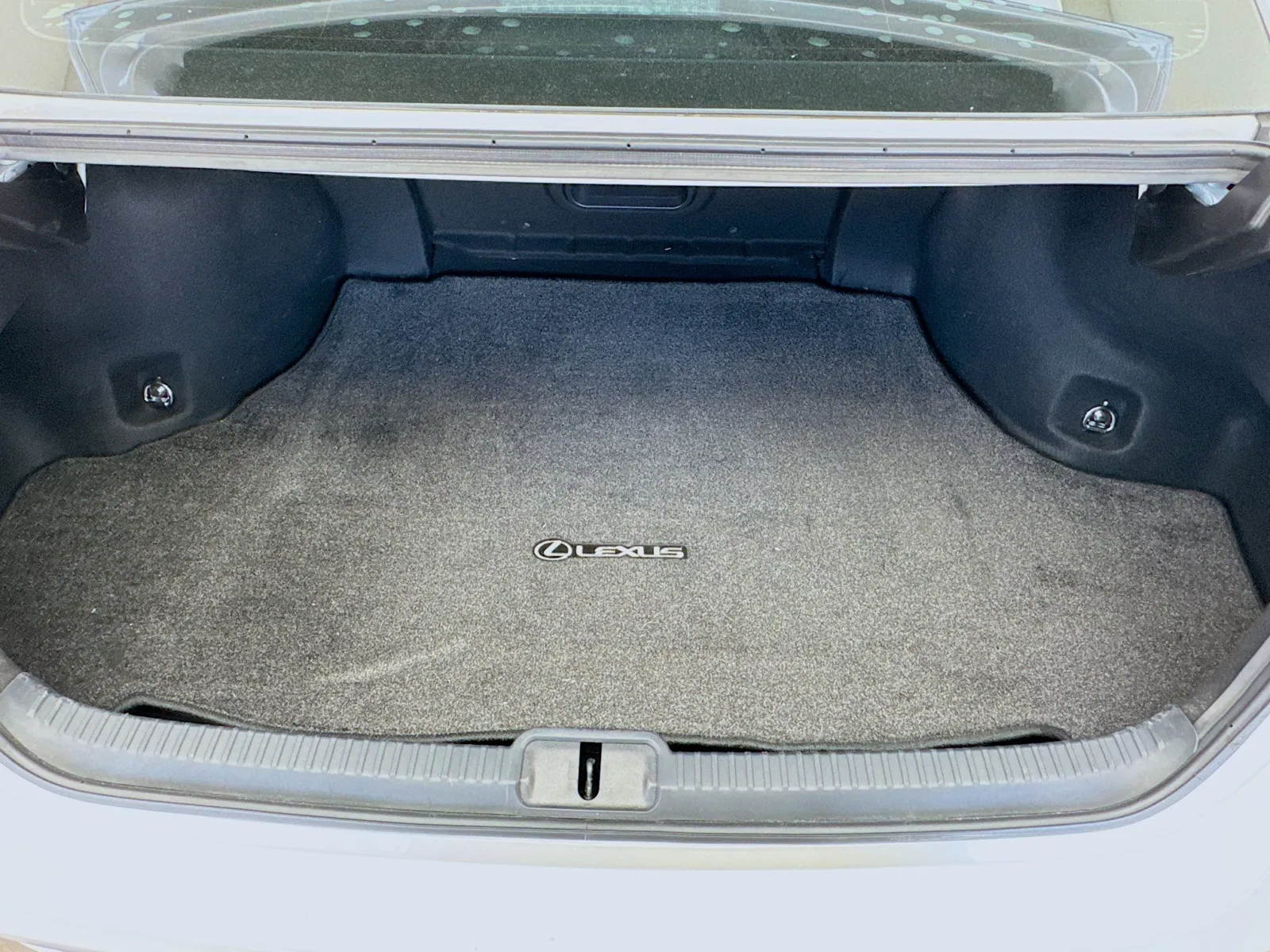 Lexus ES photo 18